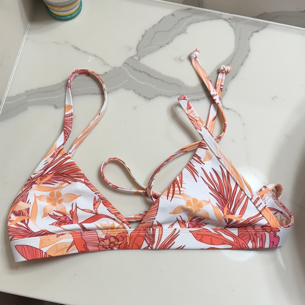 Kulani bikini Floral Bikini Top